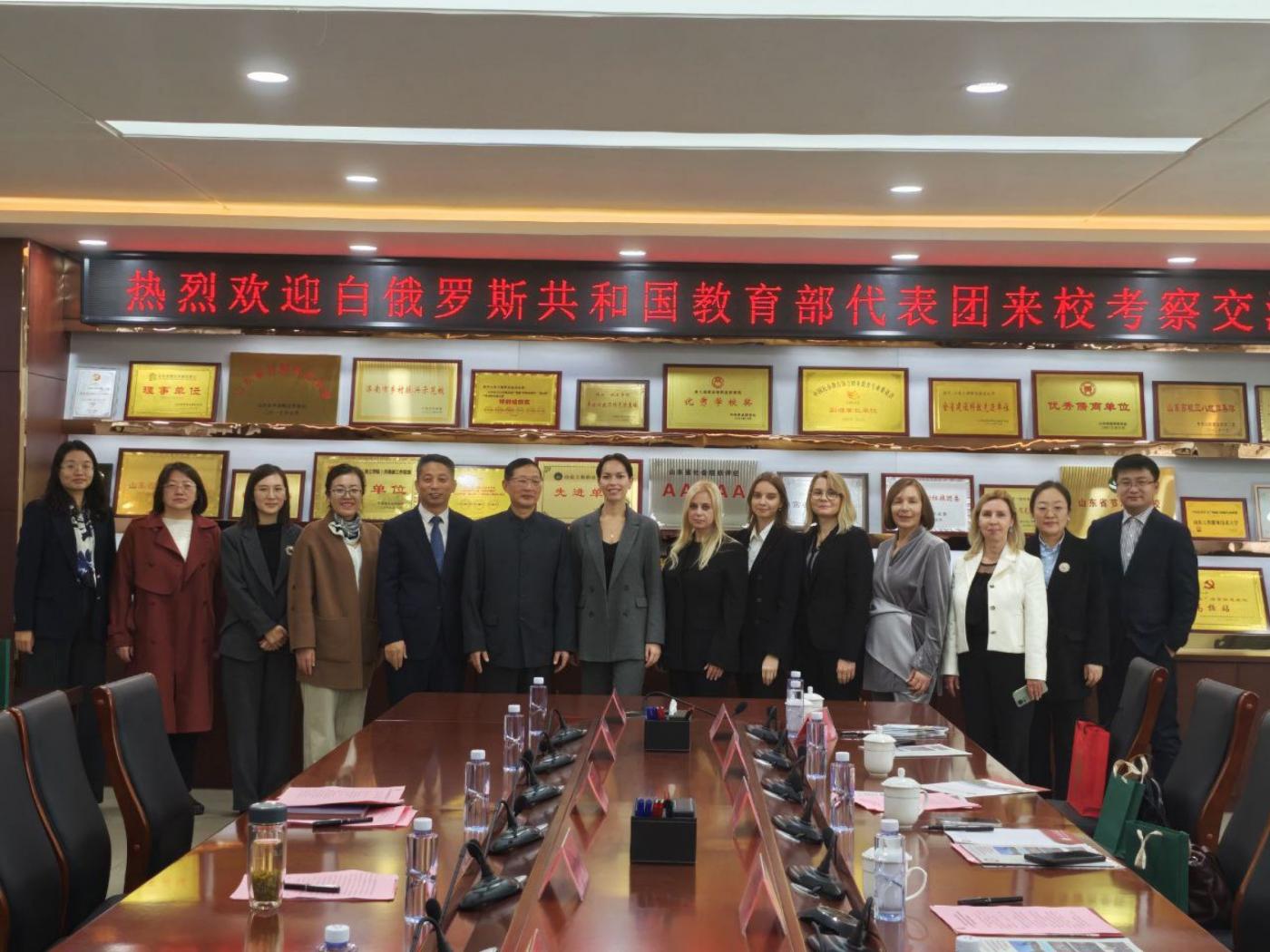 Представители БНТУ посетили Шаньдунский профессионально-технический университет в Цзинань